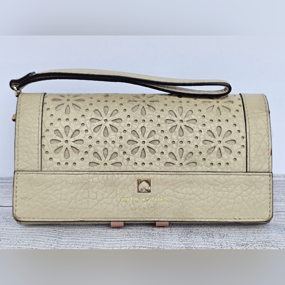 Kate Spade Laser Cut Perry Lane Cream Leather Wallet/Wristlet